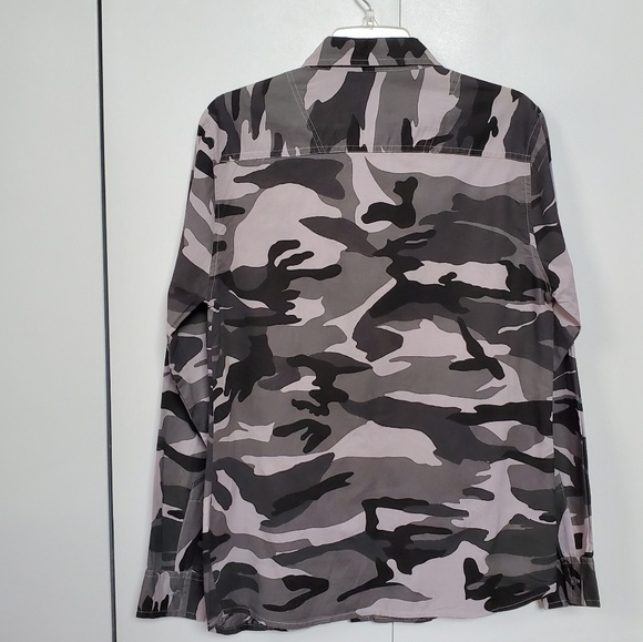 Casual Button Down Shirt (NEW without tags) - Picture 2 of 4